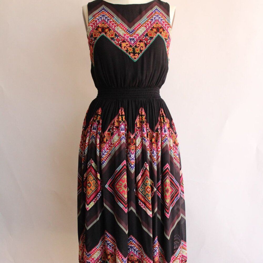 Tanvi Kedia Womens Dress, Size 6, Keyhole Back, Boho Folk Style Embroidery - Picture 2 of 12